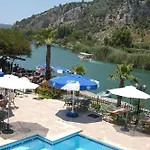 Tezcan Hotel 3*
