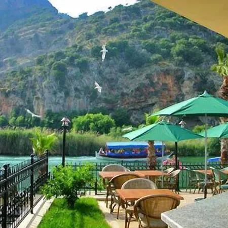 Tezcan Hotel 3*
