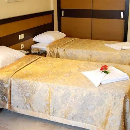 Ξενοδοχείο Tezcan 3*