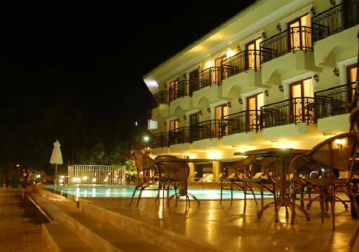 Hotel Tezcan 3*