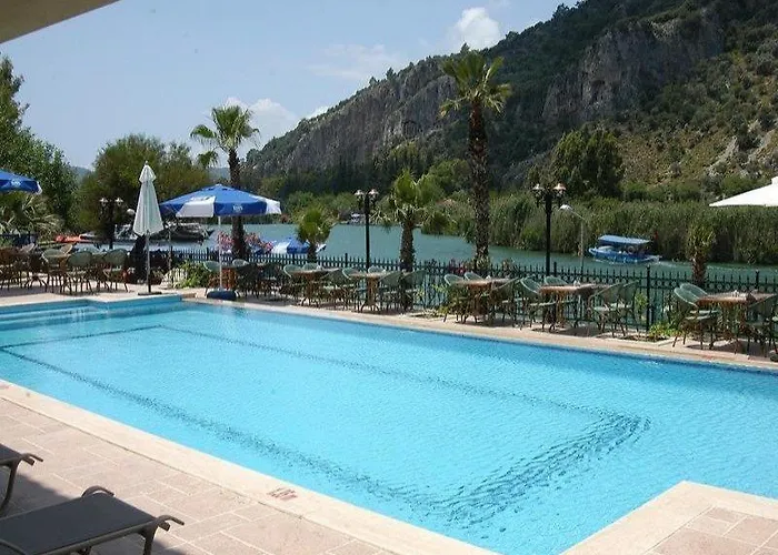 Hotel Tezcan 3*